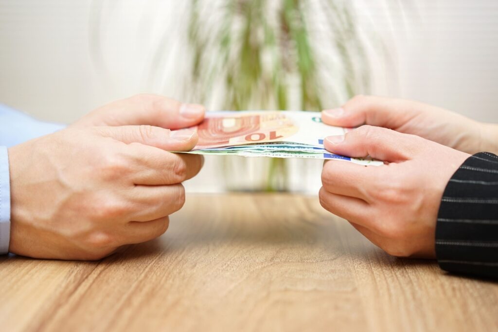 Nach Scheidung Mädchenname Wieder Annehmen Kosten Namensänderung nach Scheidung - Kosten und Möglichkeiten - Unterhalt.net